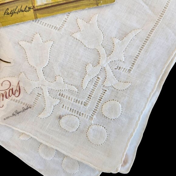 Instant Vintage Christmas Collection 1950s Hankie and Decor Bundle - Picture 2 of 13